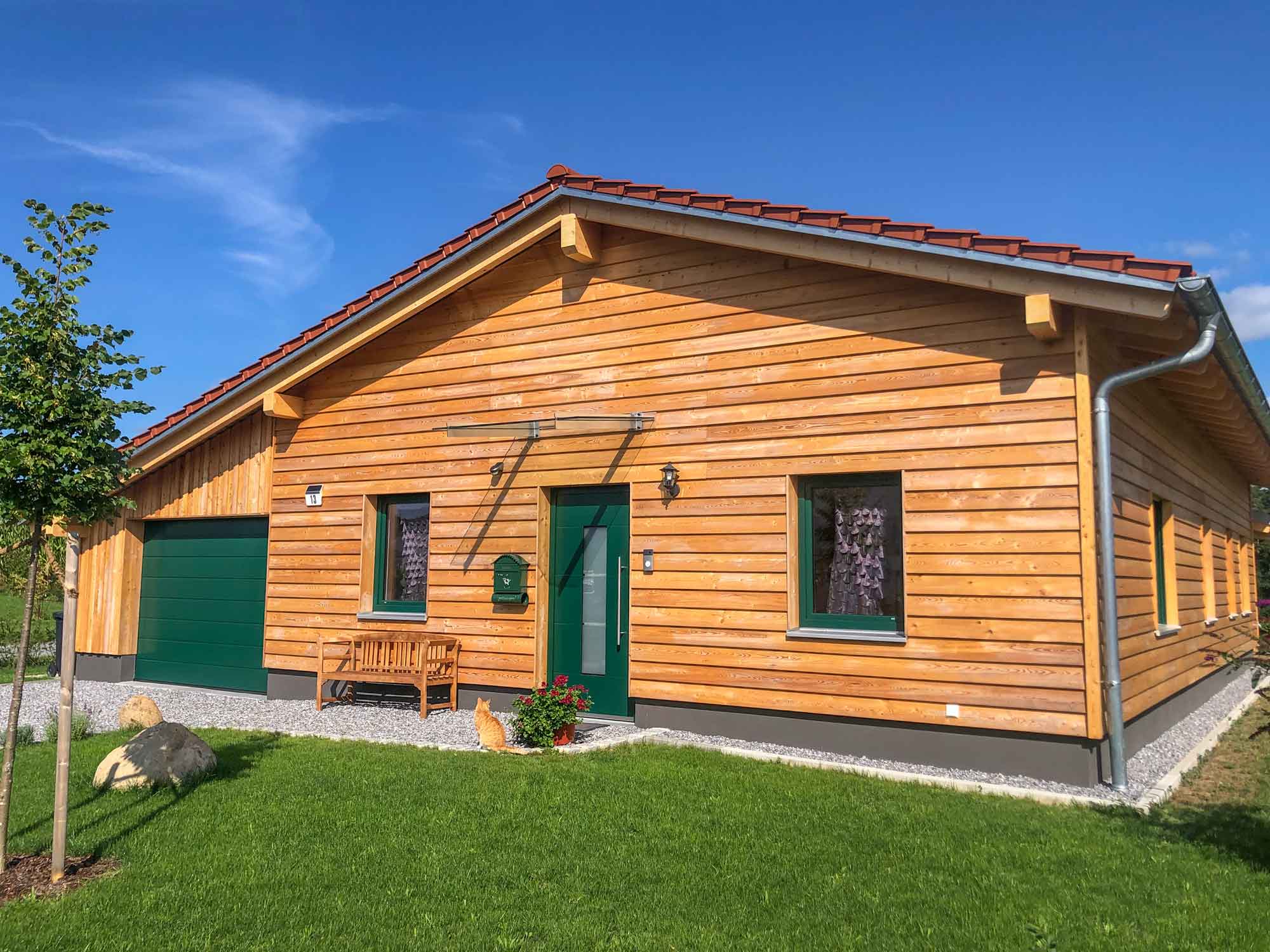 Nachhaltige Bauweise von Holzrahmenhäusern der Zimmerei Blümel